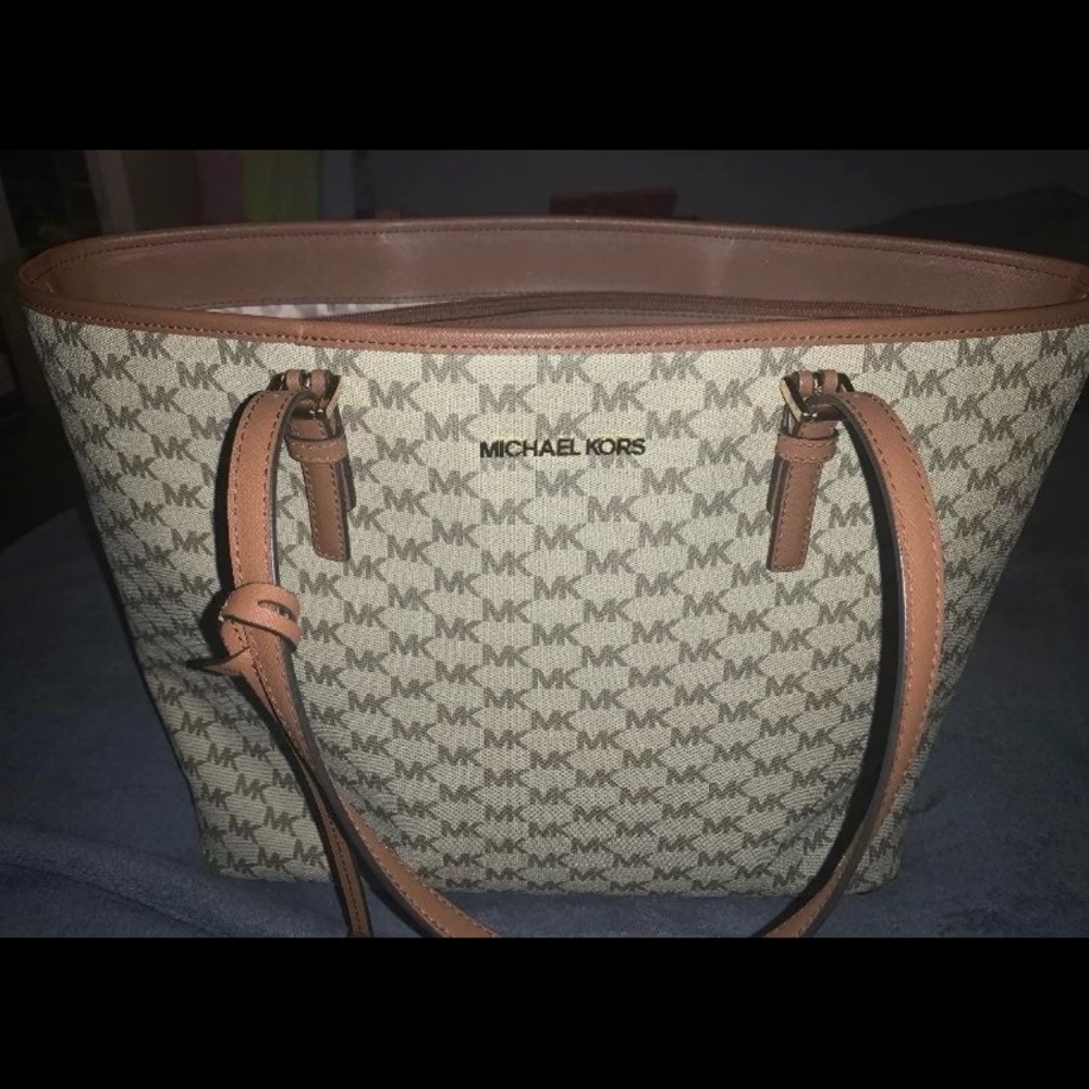 Large Michael kors tote